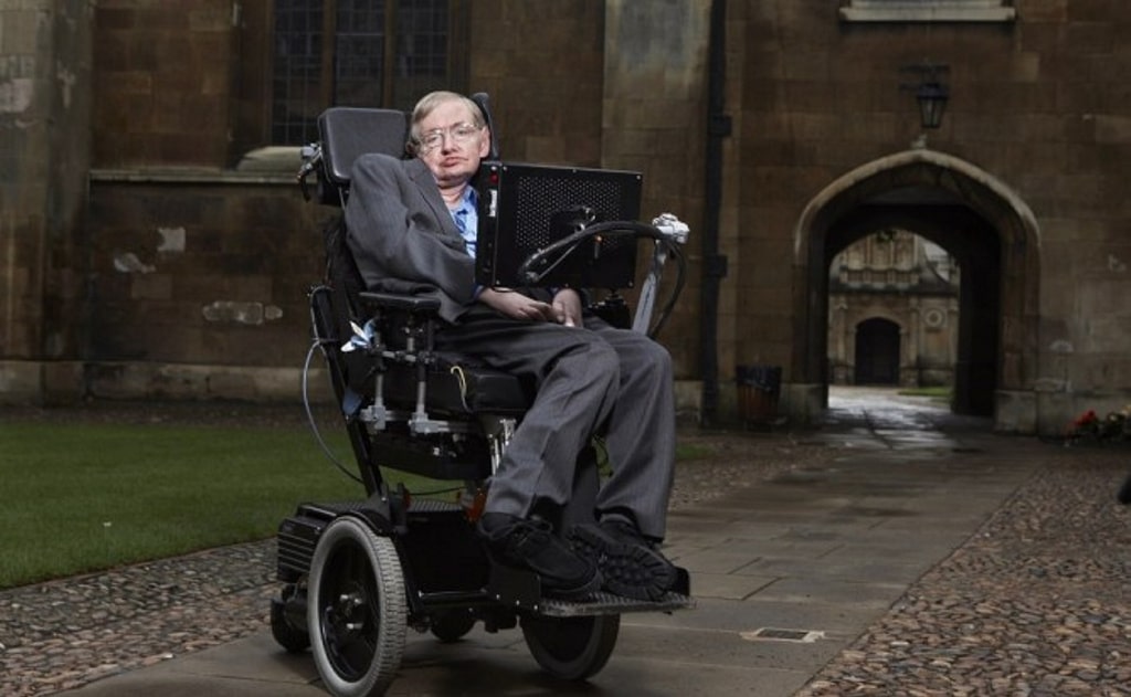 10 geniales citas para recordar a Stephen Hawking