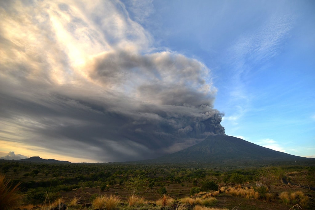 ¿Afectará al clima la erupción del volcán Agung en Indonesia?