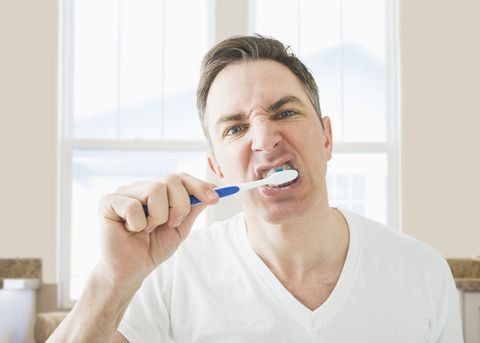 Un ingrediente de la pasta de dientes hace que los gérmenes sean cada vez más fuertes