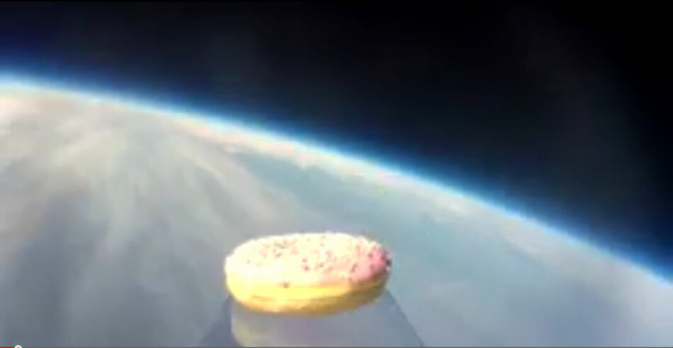¿Cómo enviar un dónut al espacio?
