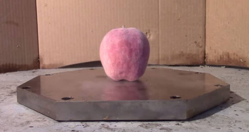 ¿Cuál es la forma más eficaz de triturar una manzana?