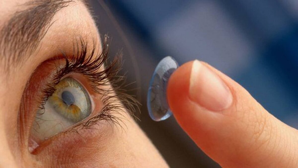 ¡Cuidado con las lentillas que usas! Pueden destruirte el ojo