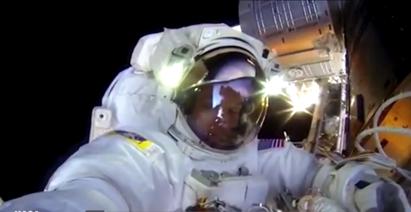 Date un paseo por el espacio gracias a esta GoPro