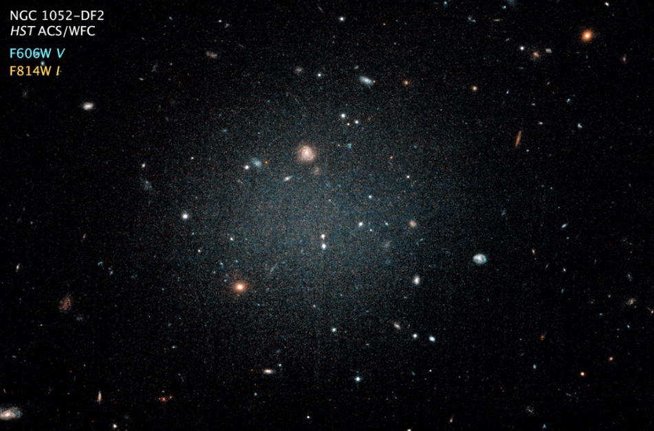 Descubierta una galaxia sin materia oscura