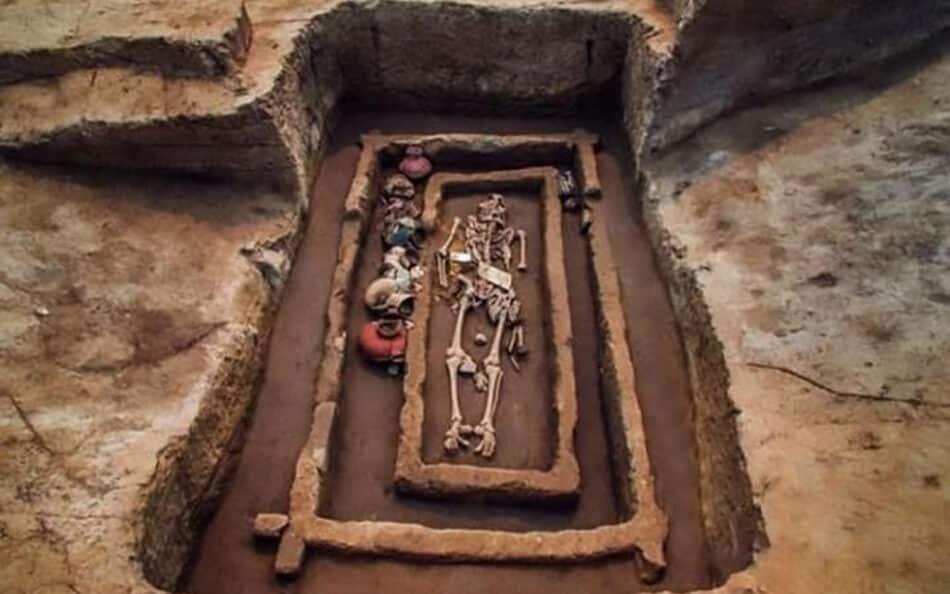 Descubren en China tumbas de «gigantes»