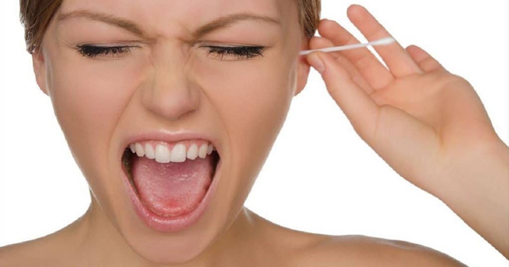 El 40% de los casos de perforación de tímpano están causados por los bastoncillos para los oídos