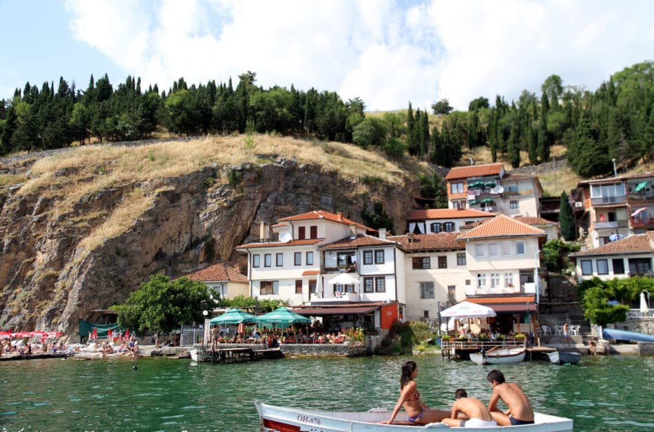 El lago más antiguo de Europa necesita ayuda
