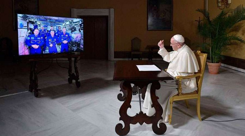El papa Francisco realizó una videollamada a la Estación Espacial Internacional