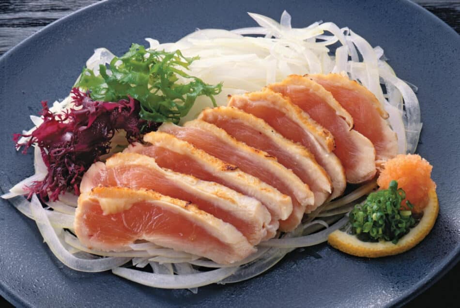 ¿Es seguro comer sashimi de pollo?
