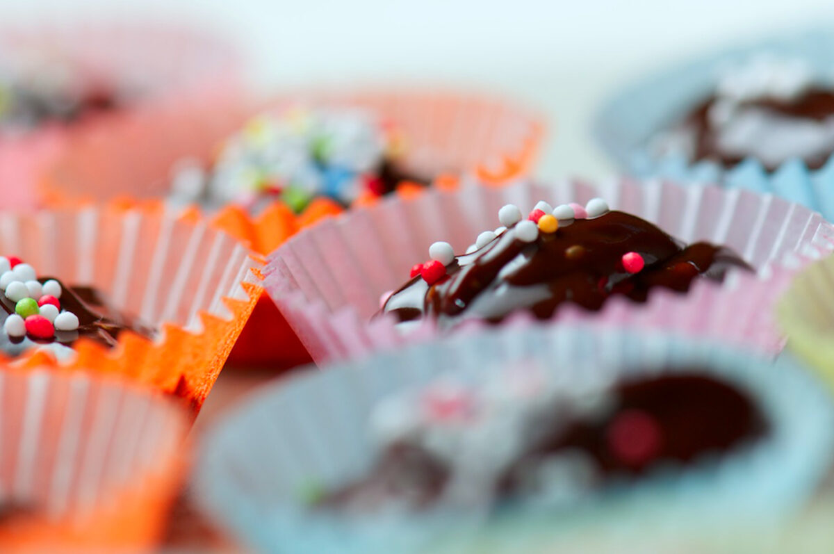 ¿Es verdad que comer chocolate provoca acné?