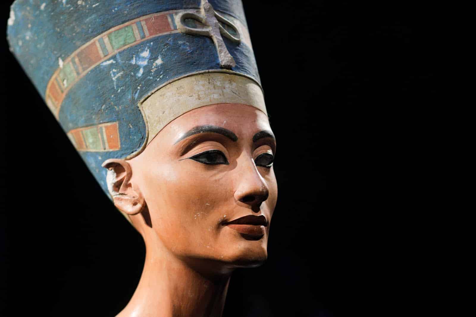 ¿Está Nefertiti en la tumba de Tutankamon?