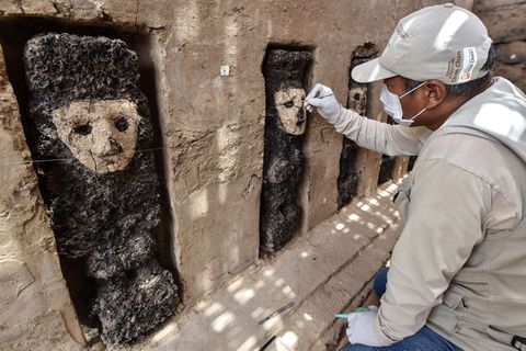 ¿Qué son estas inquietantes figuras descubiertas en Perú?