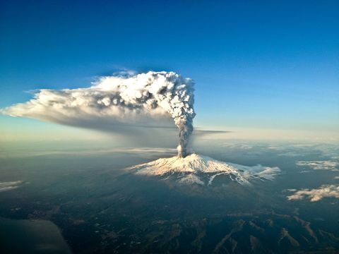 Alertan de que el Etna podría provocar un tsunami devastador