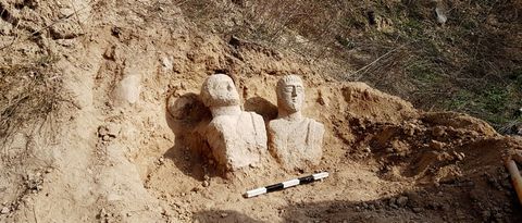 Hallan dos bellos bustos romanos en Israel