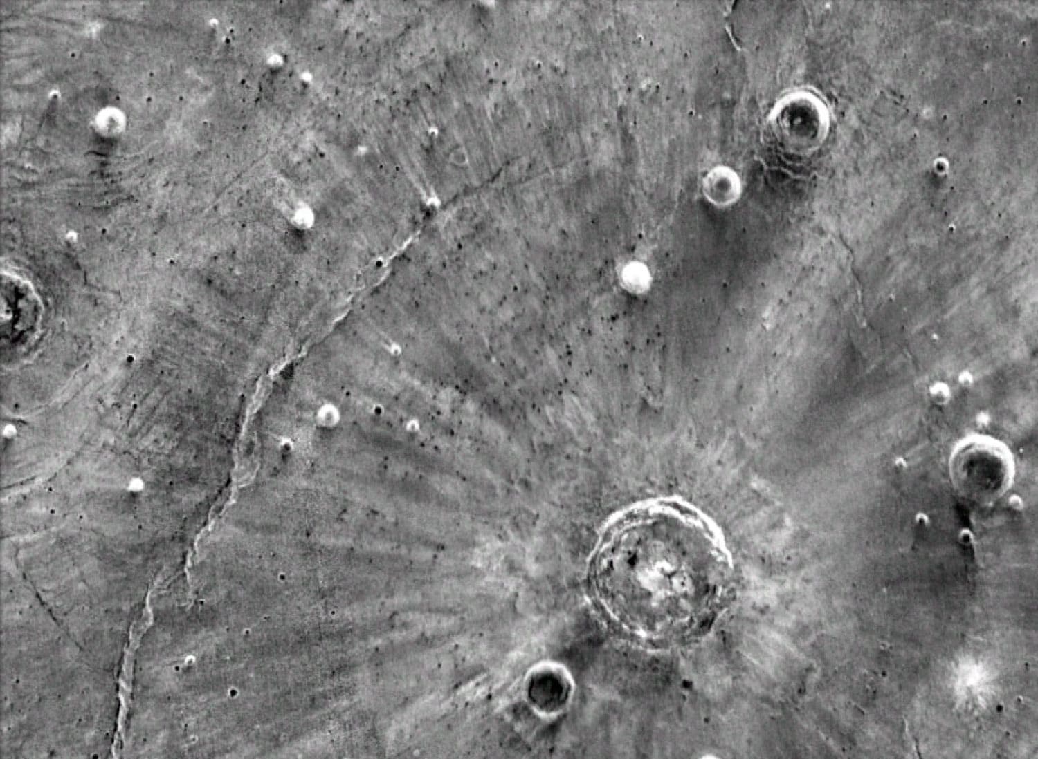 Huracanes de 800 km/h en Marte, ¿qué los genera?