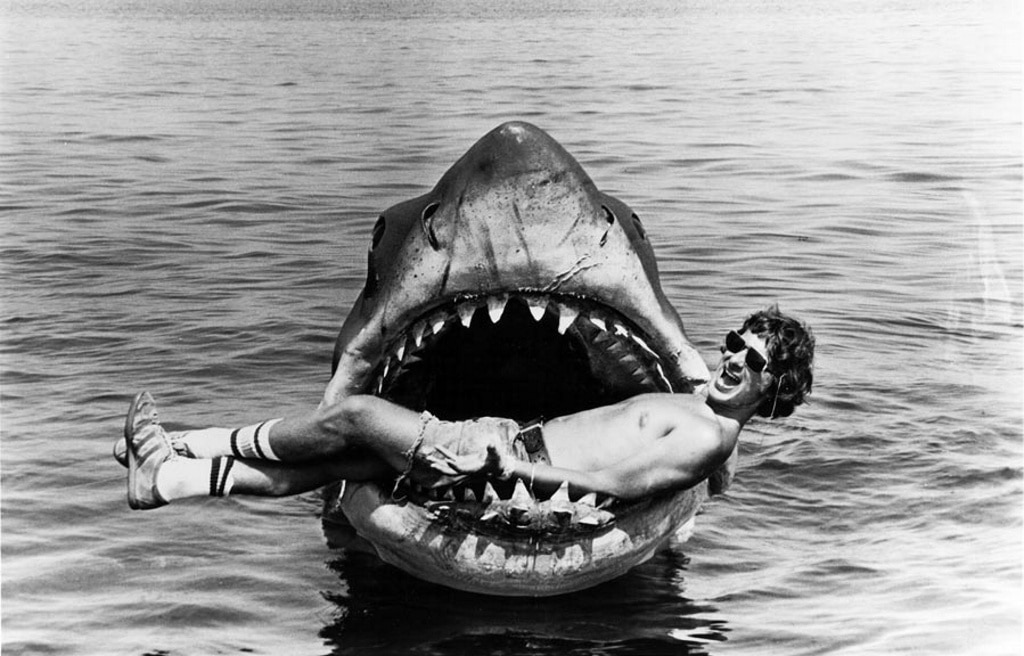 La película Tiburón, de Steven Spielberg, podría ayudar a resolver un misterioso asesinato