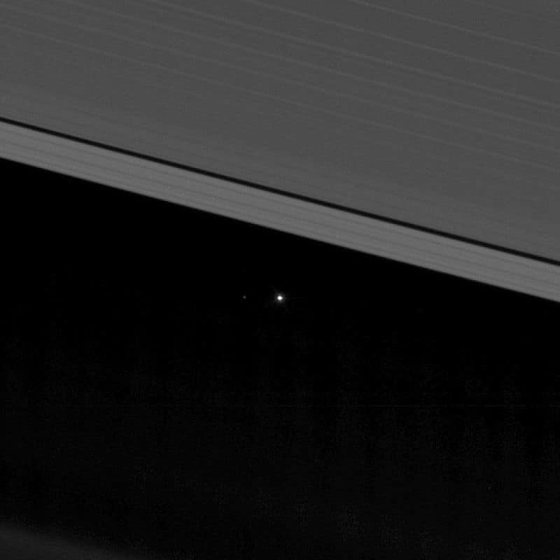 La Tierra vista desde los anillos de Saturno