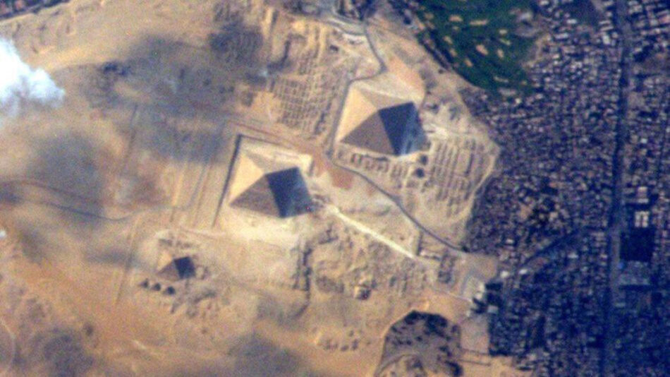 Las piramides de Egipto desde el espacio