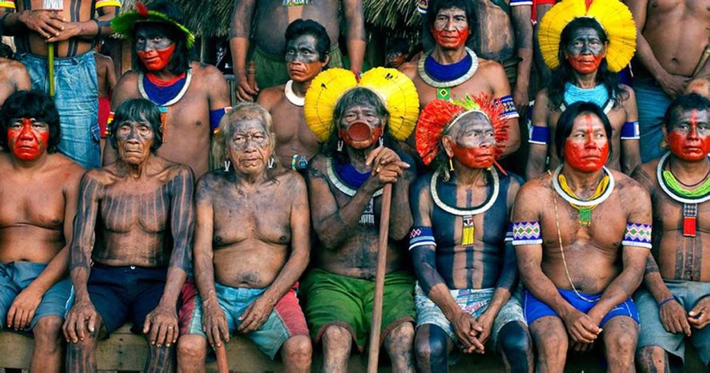 Los nativos del Amazonas comen animales contaminados