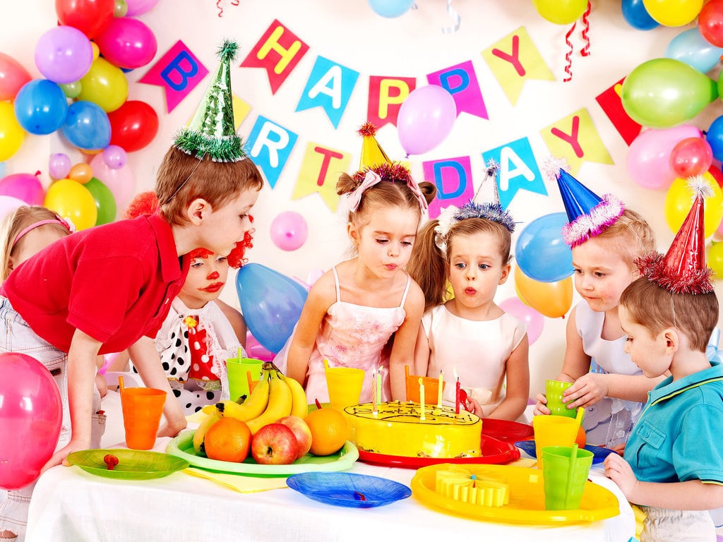Los niños pequeños piensan que no cumplen años si no hay fiesta