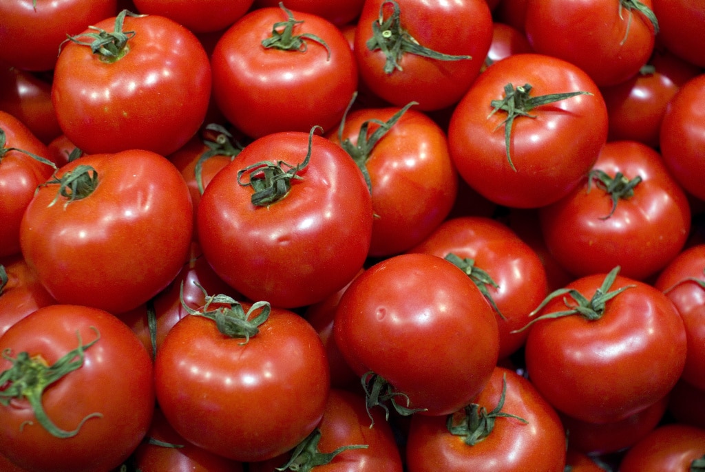 Los tomates reducen a la mitad el cáncer de piel