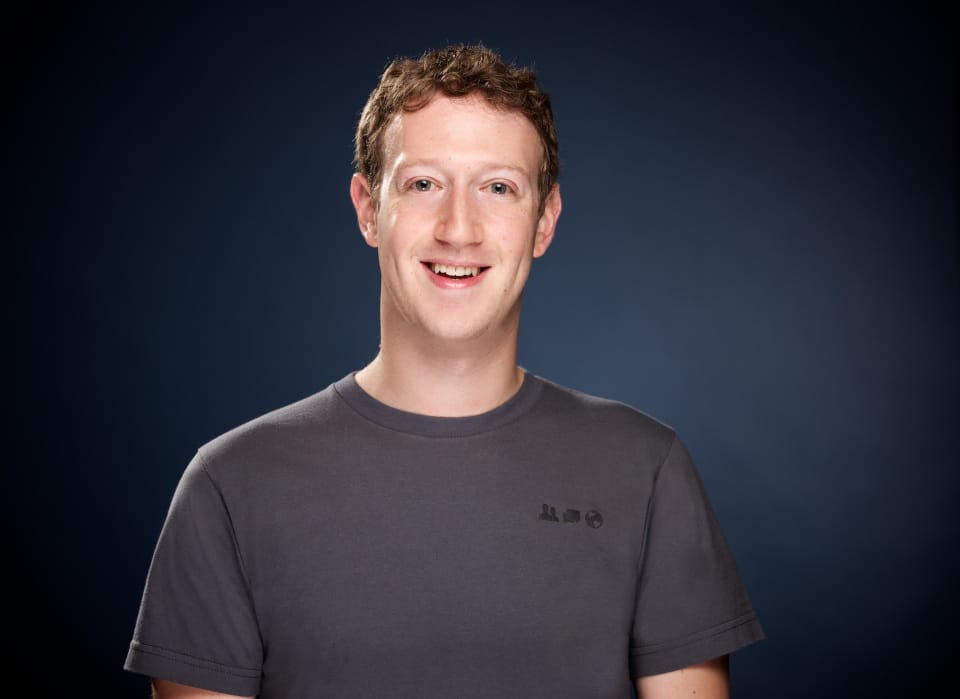 Mark Zuckerberg pide perdón, ¿conseguirá Facebook recuperar la confianza de los usuarios?