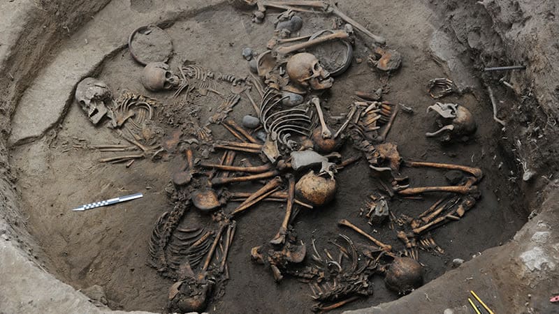 Nadie sabe por qué los antiguos mexicanos apilaron estos cadáveres en un misterioso patrón espiral