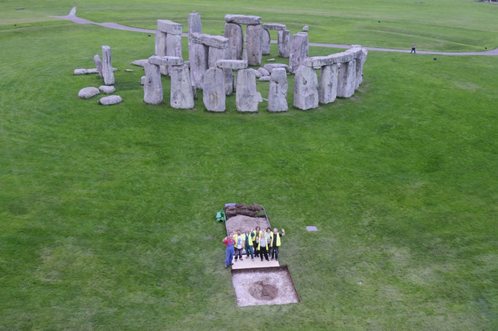 Nuevo misterio en Stonehenge. ¿Por qué estas diez personas fueron enterradas allí?