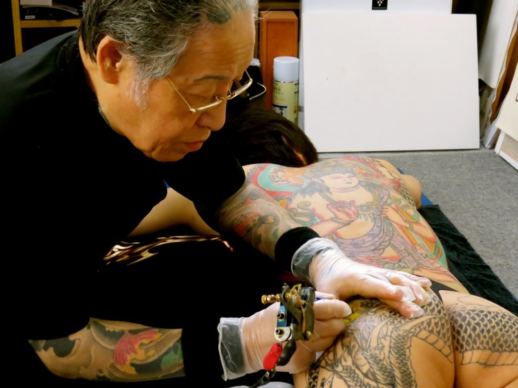 Para ser tatuador en Japón habrá que estar licenciado en medicina