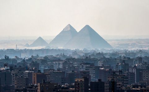 ¿Por qué las pirámides de Egipto están alineadas de un modo tan extraño?