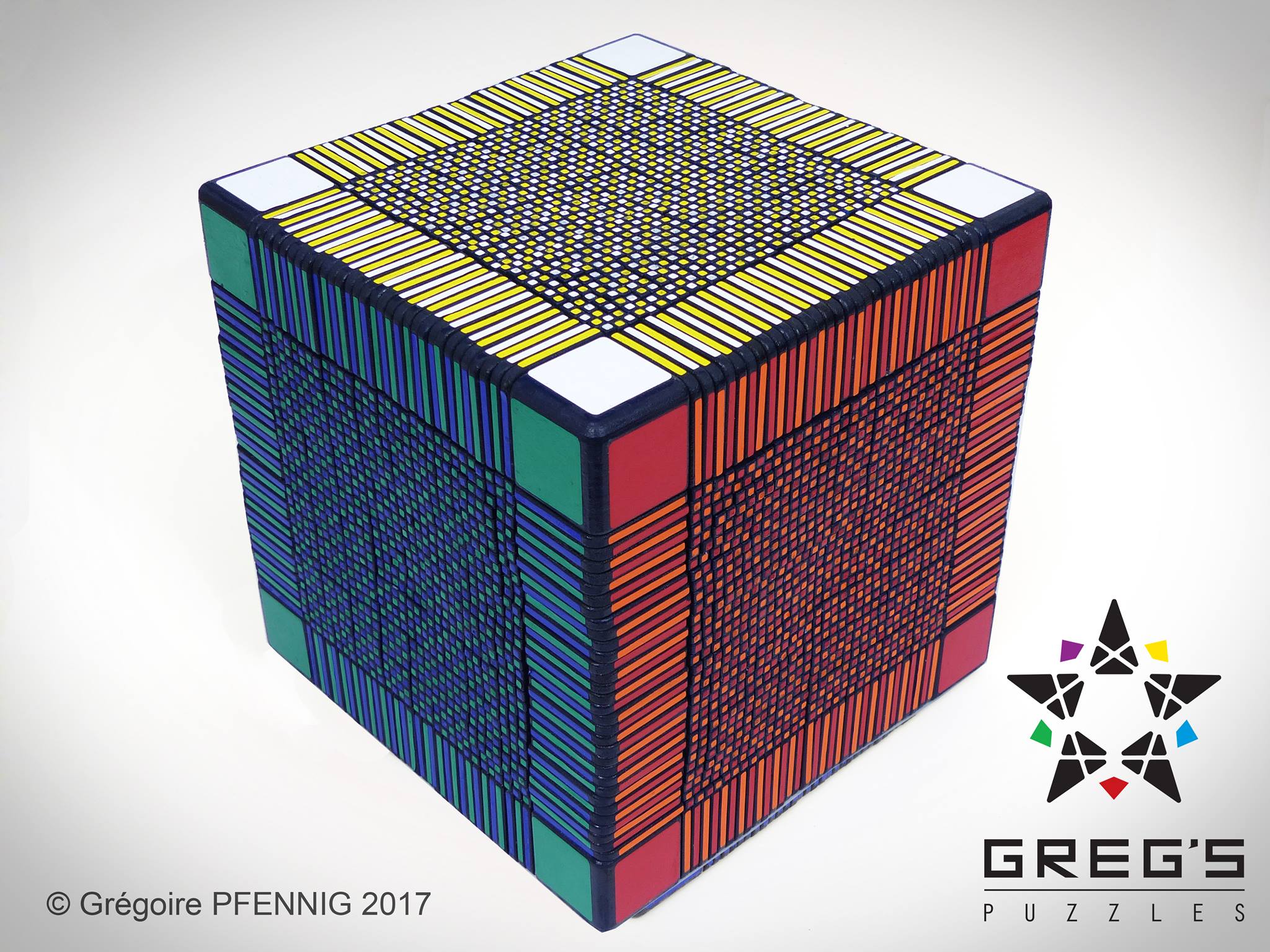 ¿Podríais resolver el cubo de Rubik más grande, difícil y caro del mundo?