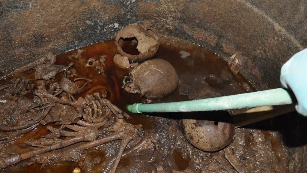 Por fin desvelan los misterios del gigantesco sarcófago negro encontrado en Alejandría