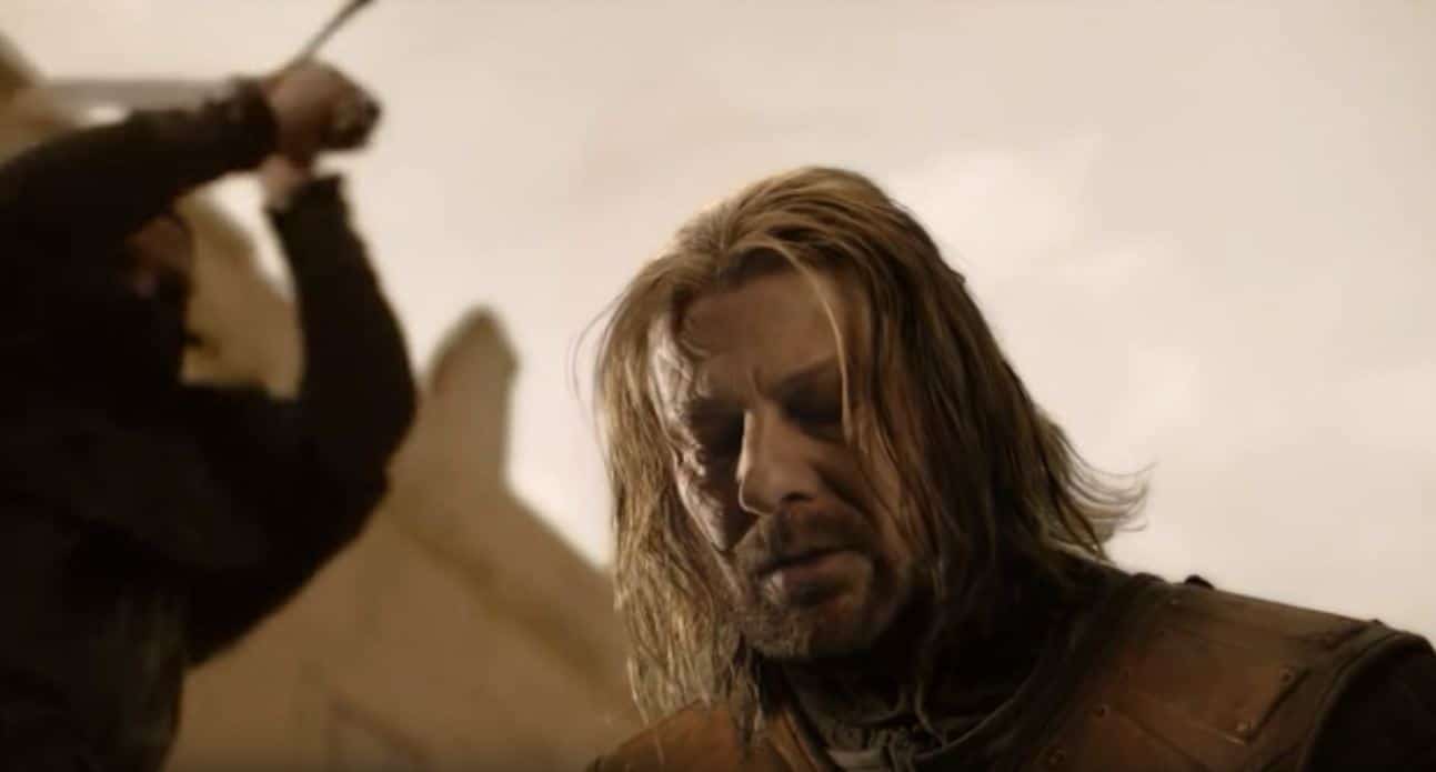 Por fin sabemos lo que susurraba Ned Stark segundos antes de abandonar ‘Juego de Tronos’