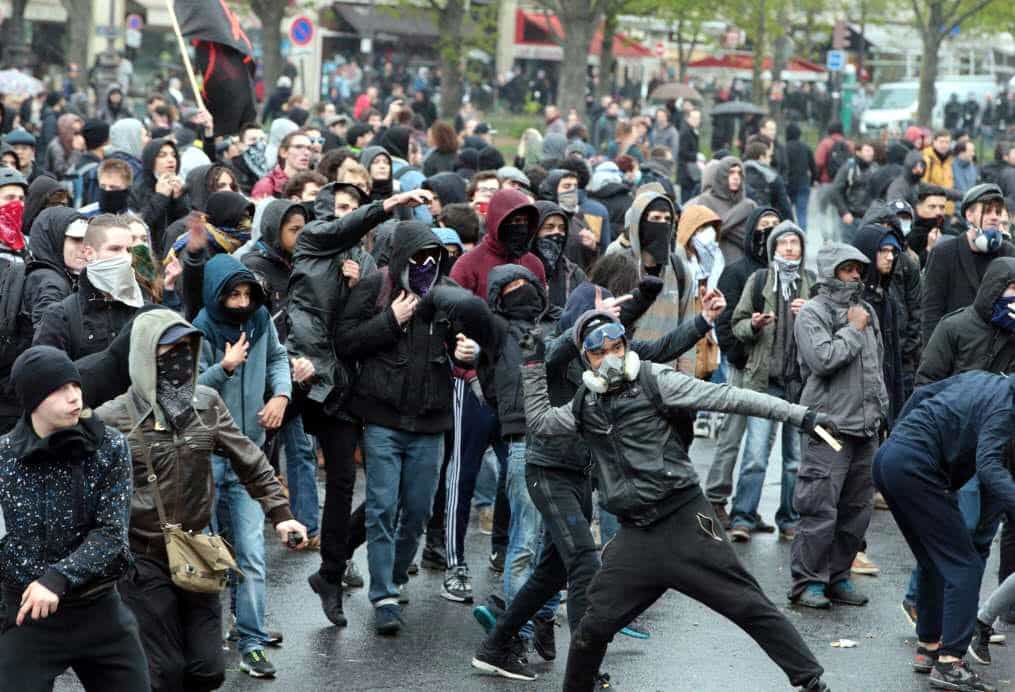 ¿Por qué algunas protestas se vuelven violentas?