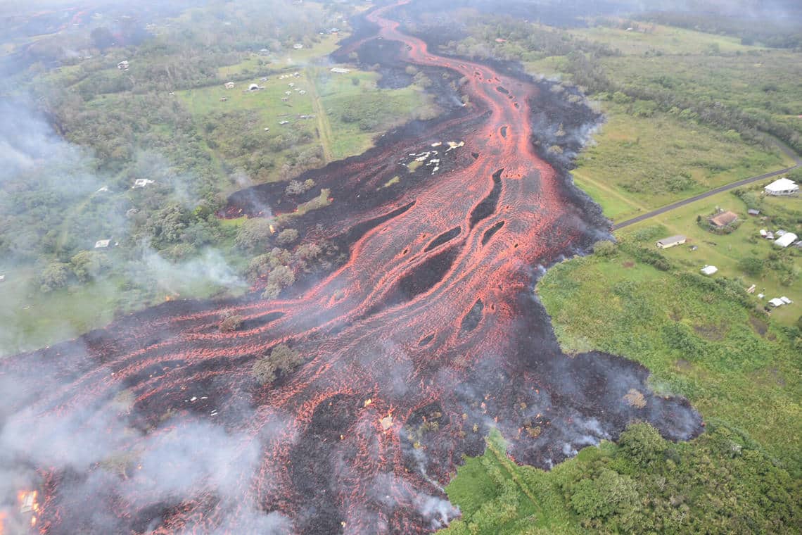 ¿Por qué es tan peligroso que la lava del volcán Kilauea llegue al mar?