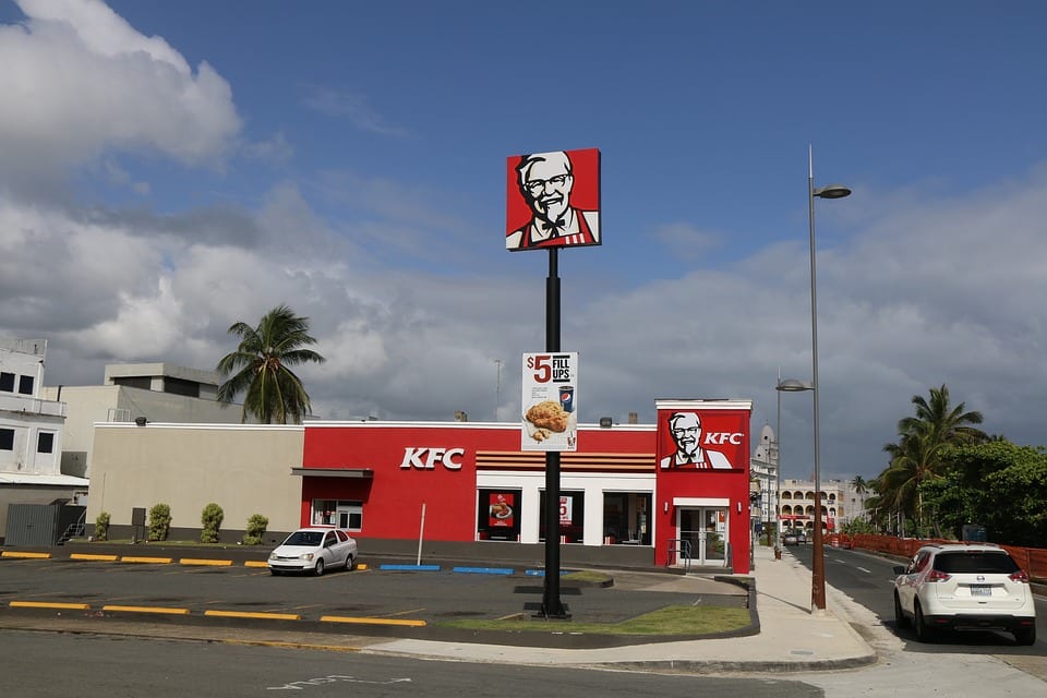 ¿Por qué KFC no está sirviendo pollo en Reino Unido?