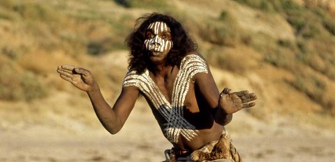 Descubren por qué mucha tribus se pintan el cuerpo con rayas blancas