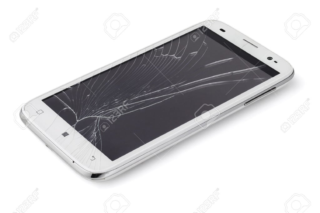 ¿Por qué se rompen o pierden tantos smartphones a propósito?