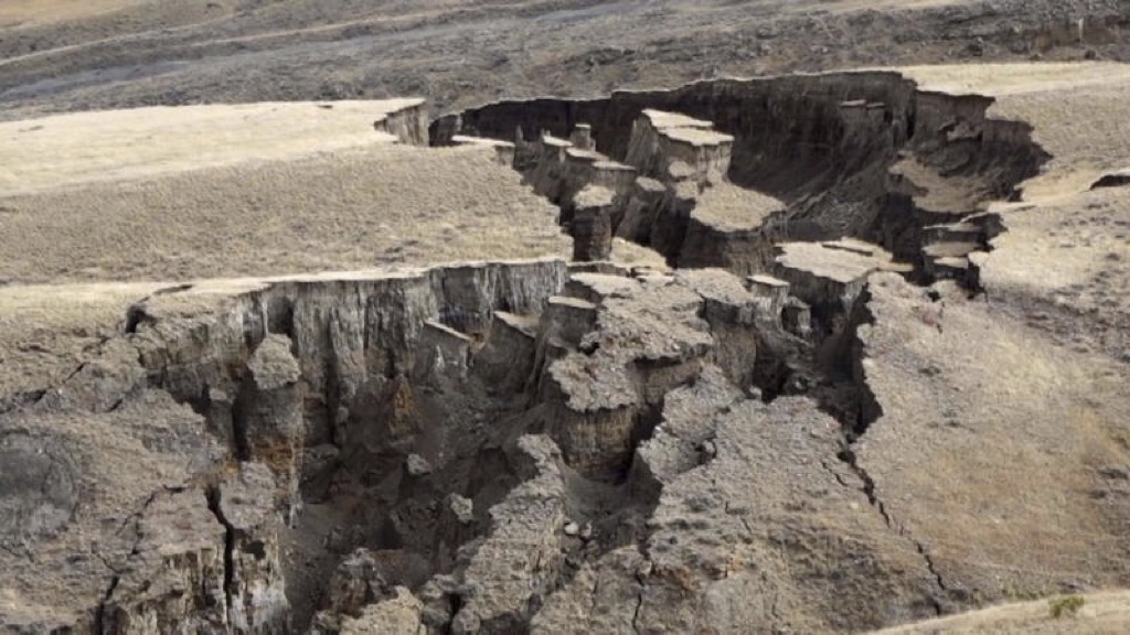 Se crea una grieta gigante en Wyoming en menos de un mes