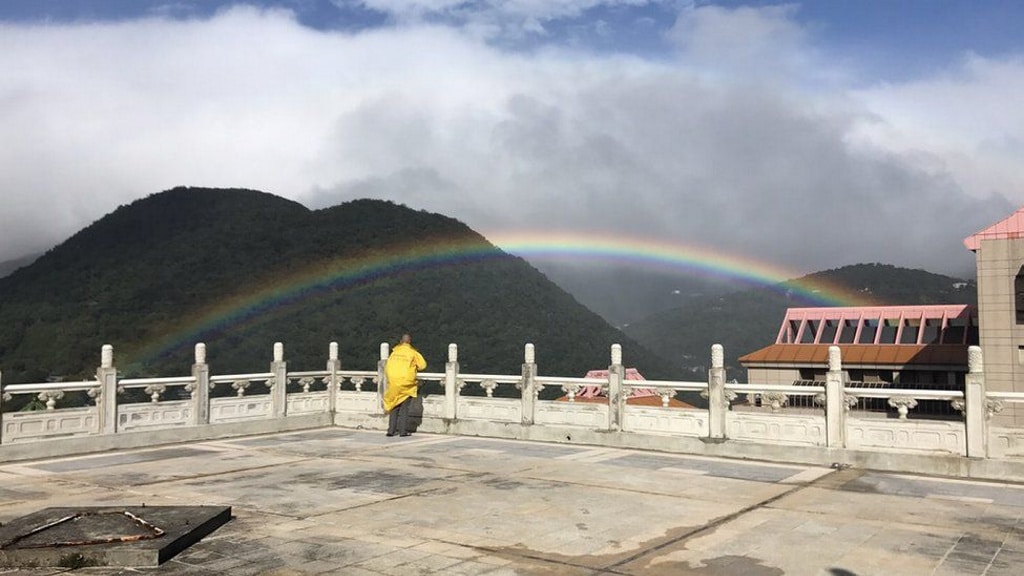 Se ha producido en China el arcoíris más largo conocido