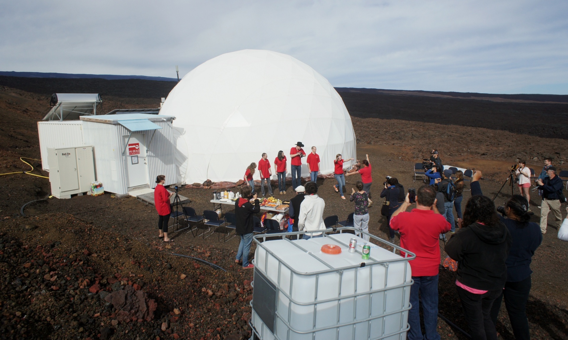 Seis voluntarios regresan de su vida ‘en Marte’