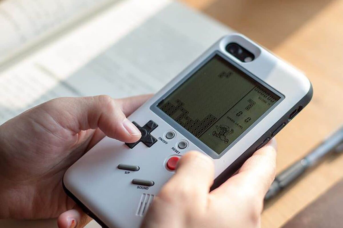 Si tienes un iPhone… también puedes jugar con una Game Boy