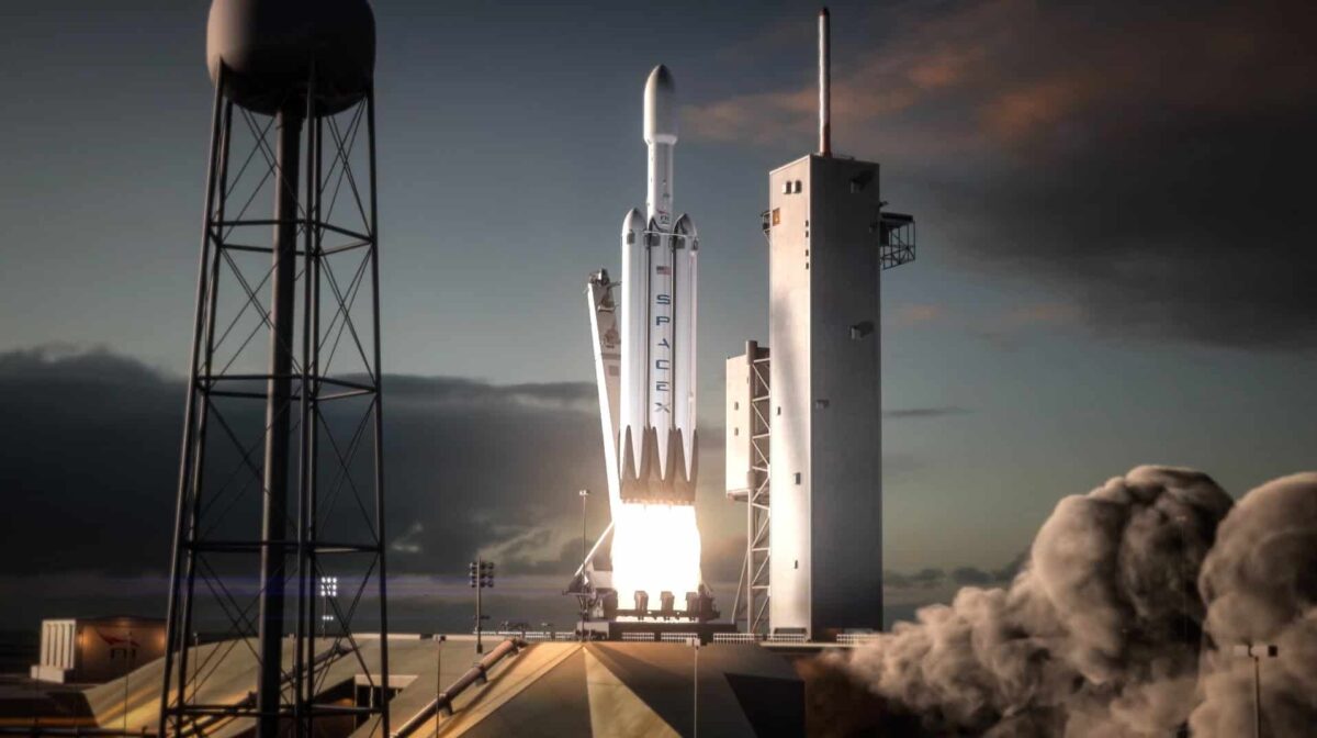 SpaceX consigue arrancar los motores de su cohete más potente: el Falcon Heavy