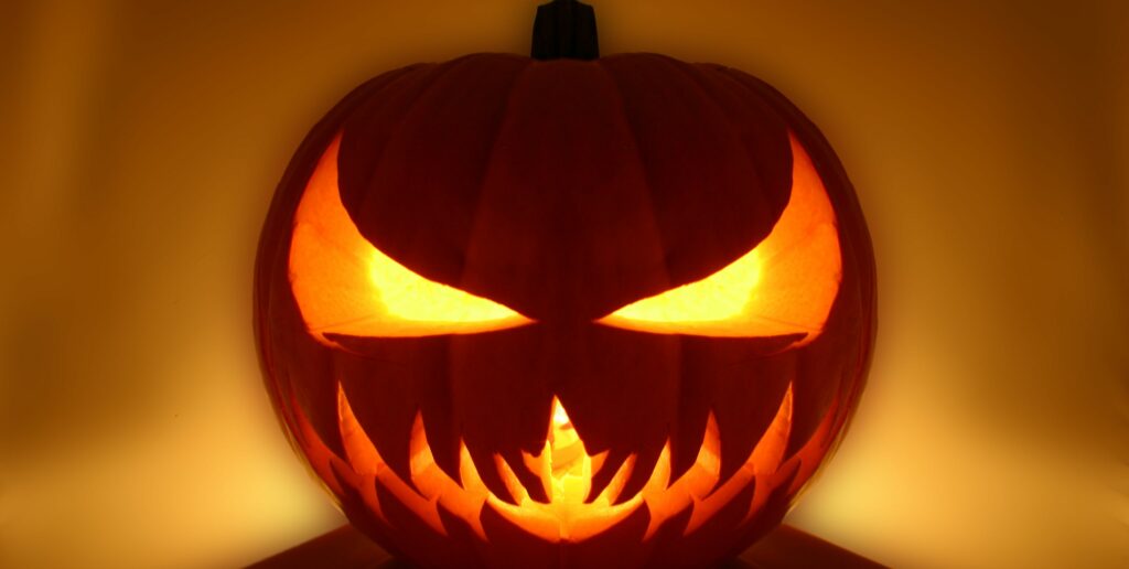 10 personajes de terror atrapados en calabazas de Halloween 1 spooky pumpkin royalty free image 171556324 1540831829 10 personajes de terror atrapados en calabazas de Halloween