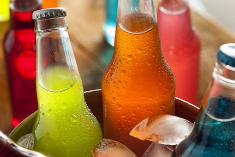 ¿De verdad son tan malas las bebidas con azúcar?