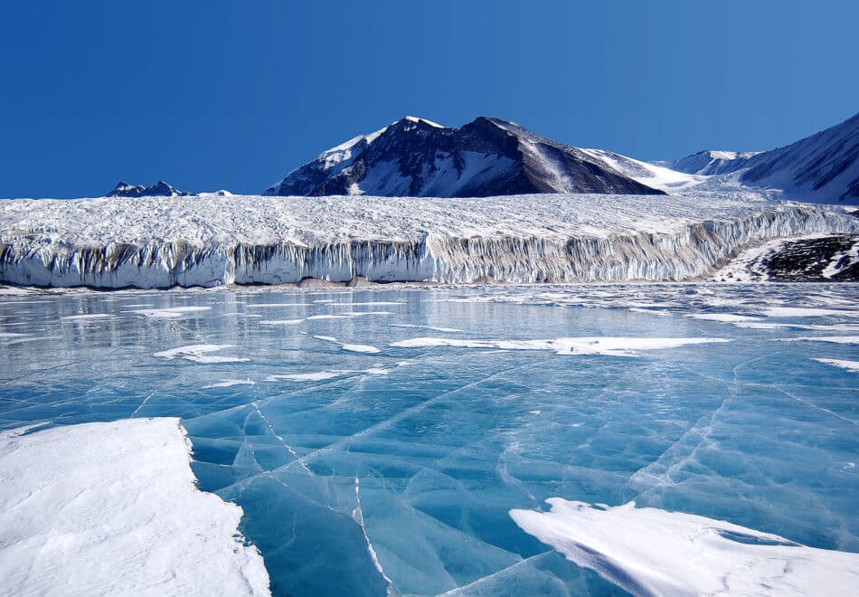Un nuevo lago en la Antártida se convierte en una ventana al pasado