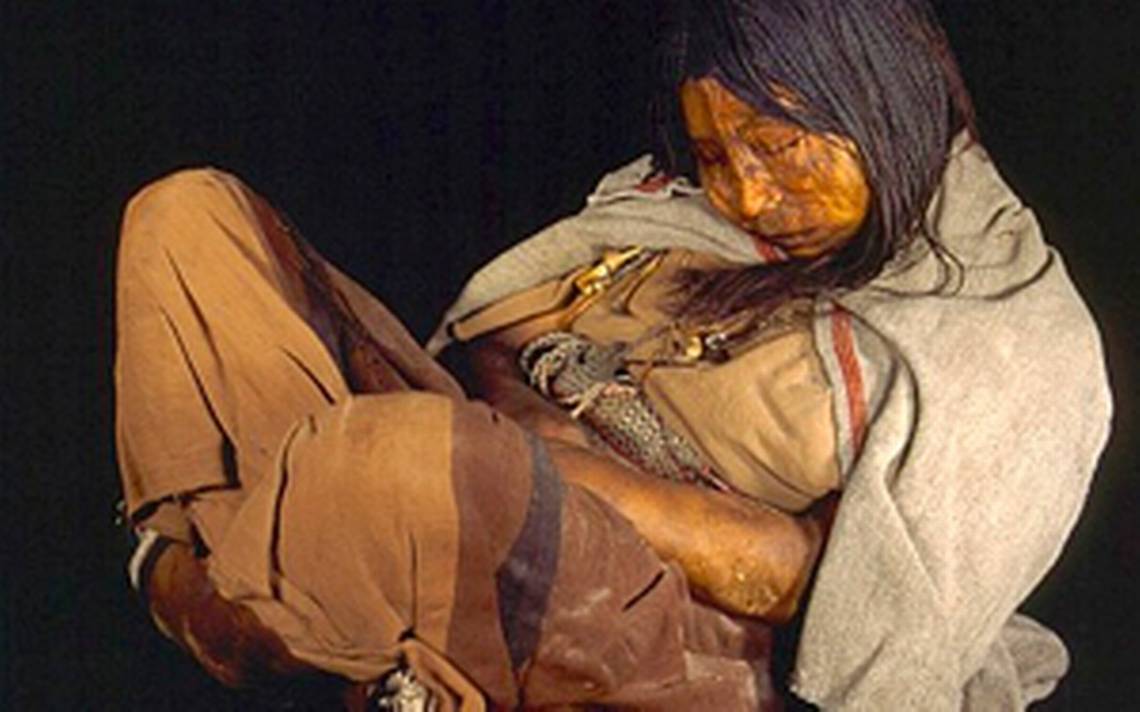 Unas momias incas salvan a un futbolista de una grave sanción