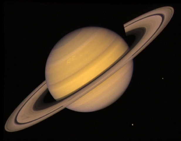¿Vida en Saturno?