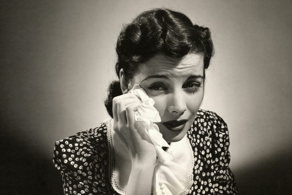 ¿Sabíais que llorar no excita sexualmente al hombre? 1 woman crying high res stock photography 92569373 1554541091 ¿Sabíais que llorar no excita sexualmente al hombre?