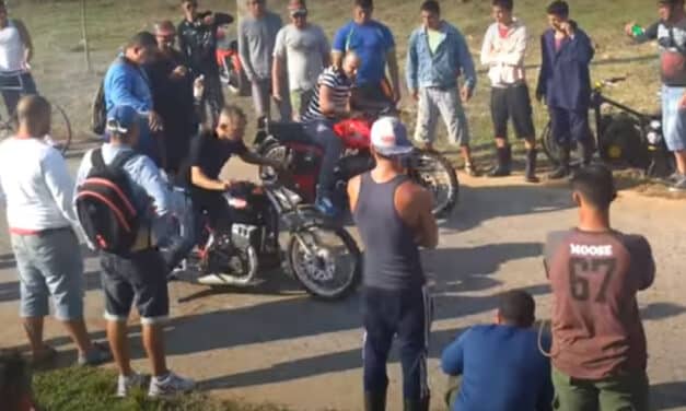 VÍDEO. Carreras clandestinas de motos eléctricas trucadas en Cuba